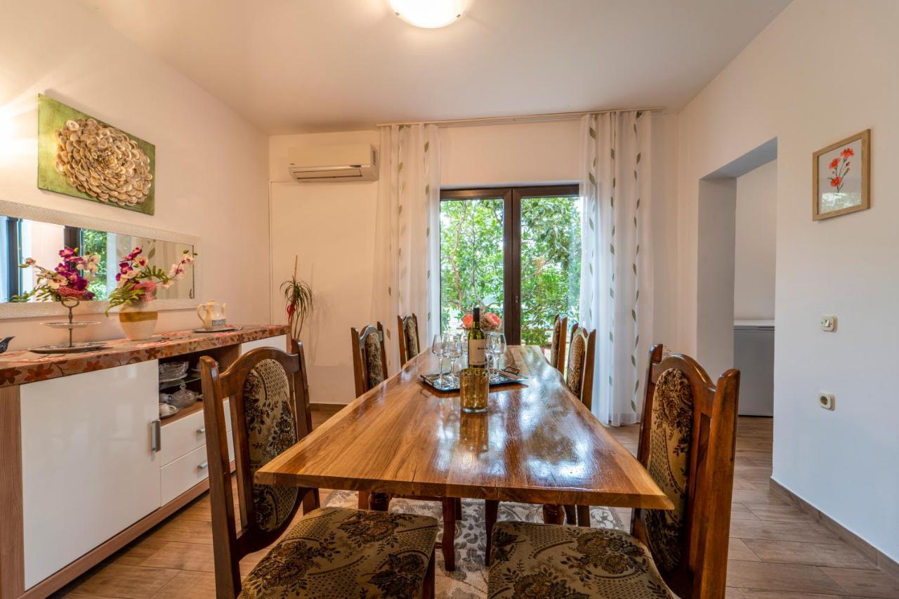 House Silvija Pula Apartment ภายนอก รูปภาพ