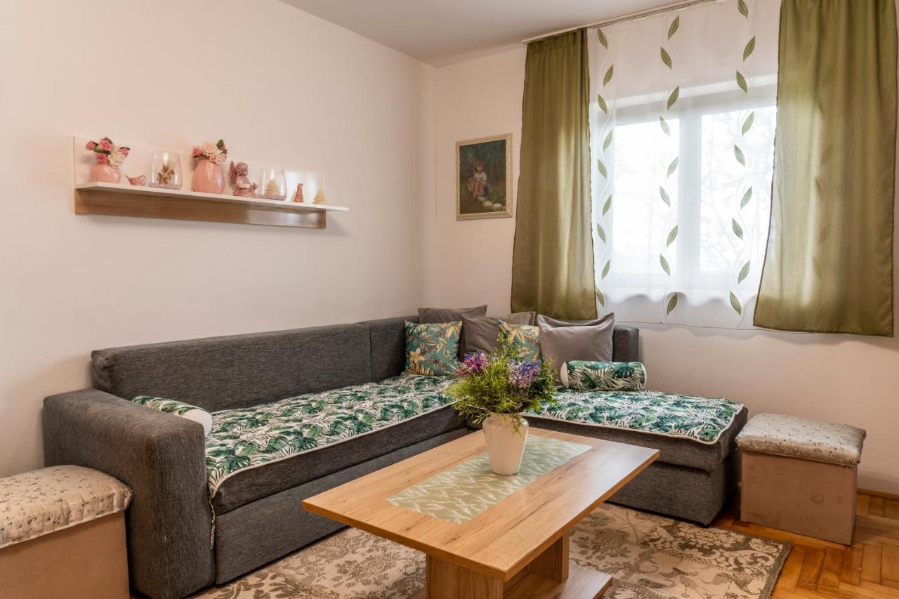House Silvija Pula Apartment ภายนอก รูปภาพ