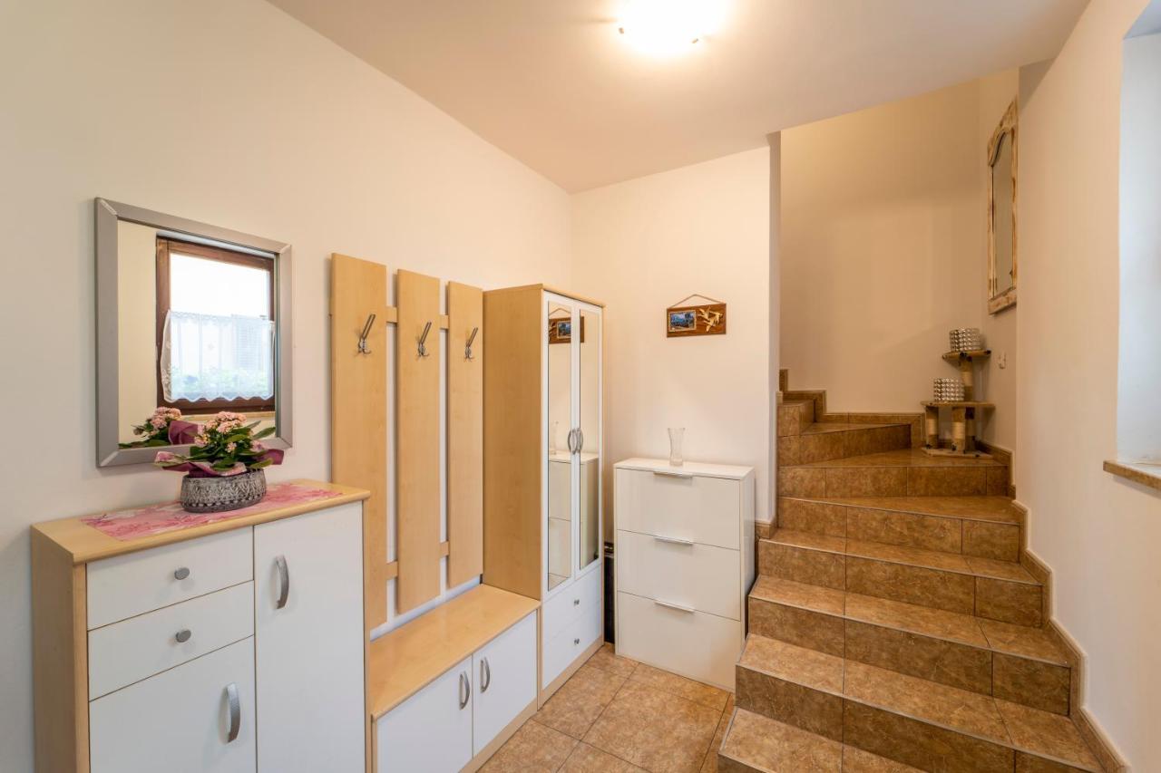 House Silvija Pula Apartment ภายนอก รูปภาพ