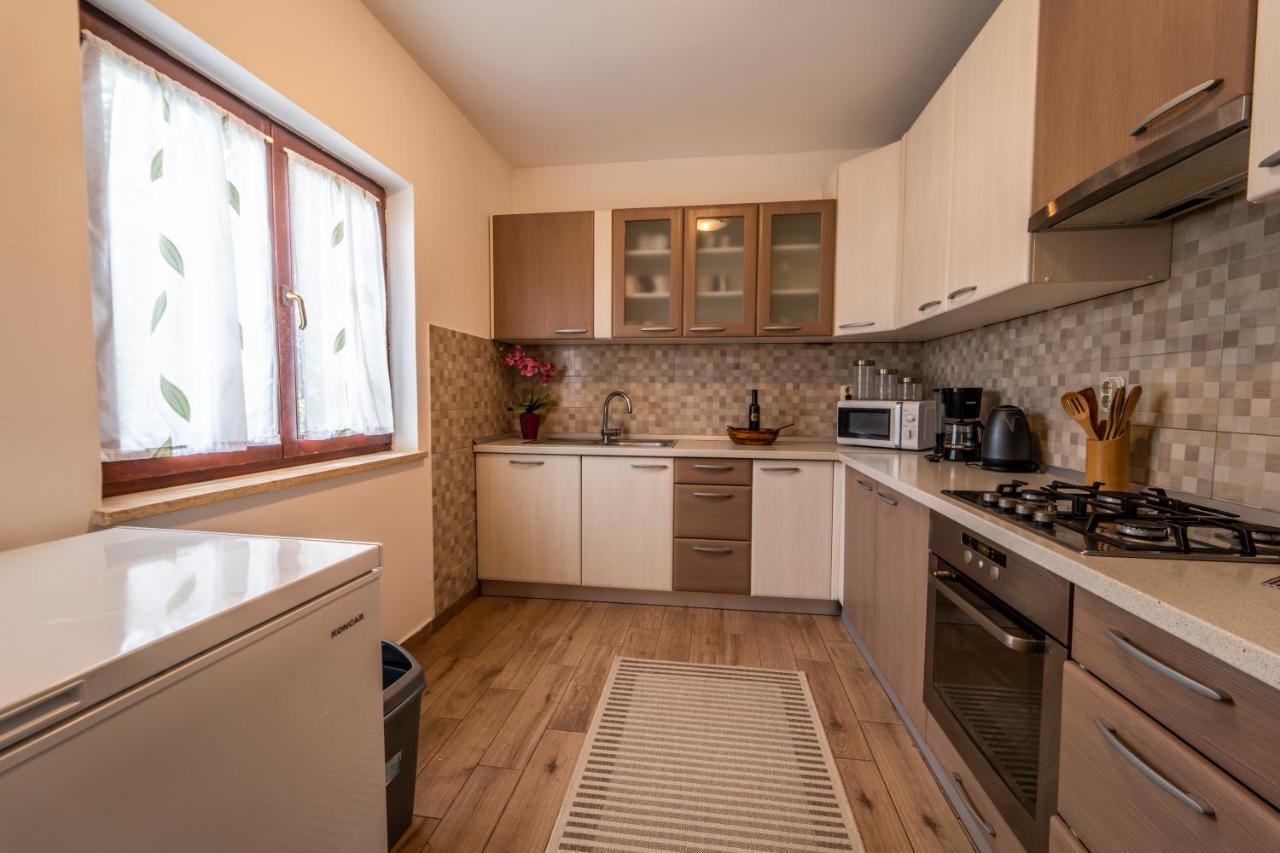 House Silvija Pula Apartment ภายนอก รูปภาพ