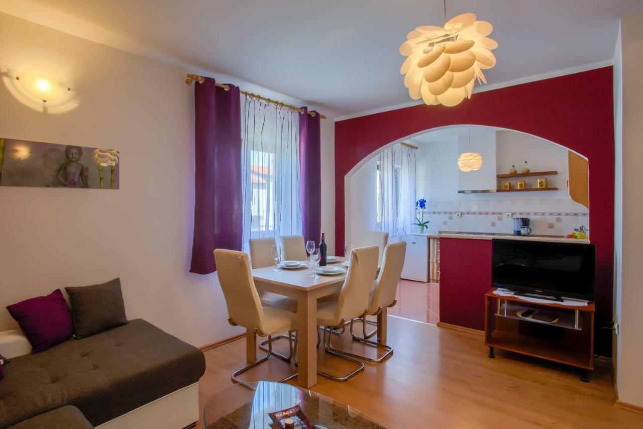 House Silvija Pula Apartment ภายนอก รูปภาพ