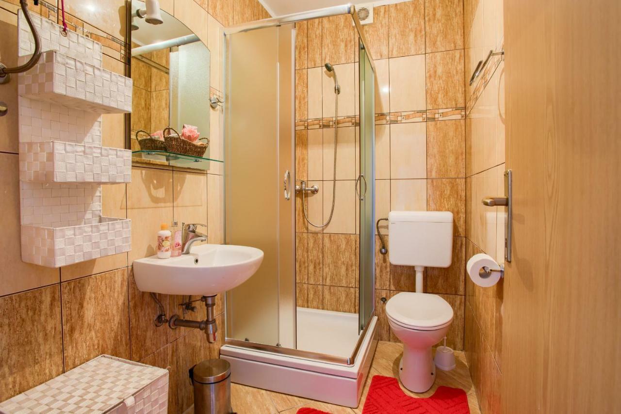 House Silvija Pula Apartment ภายนอก รูปภาพ