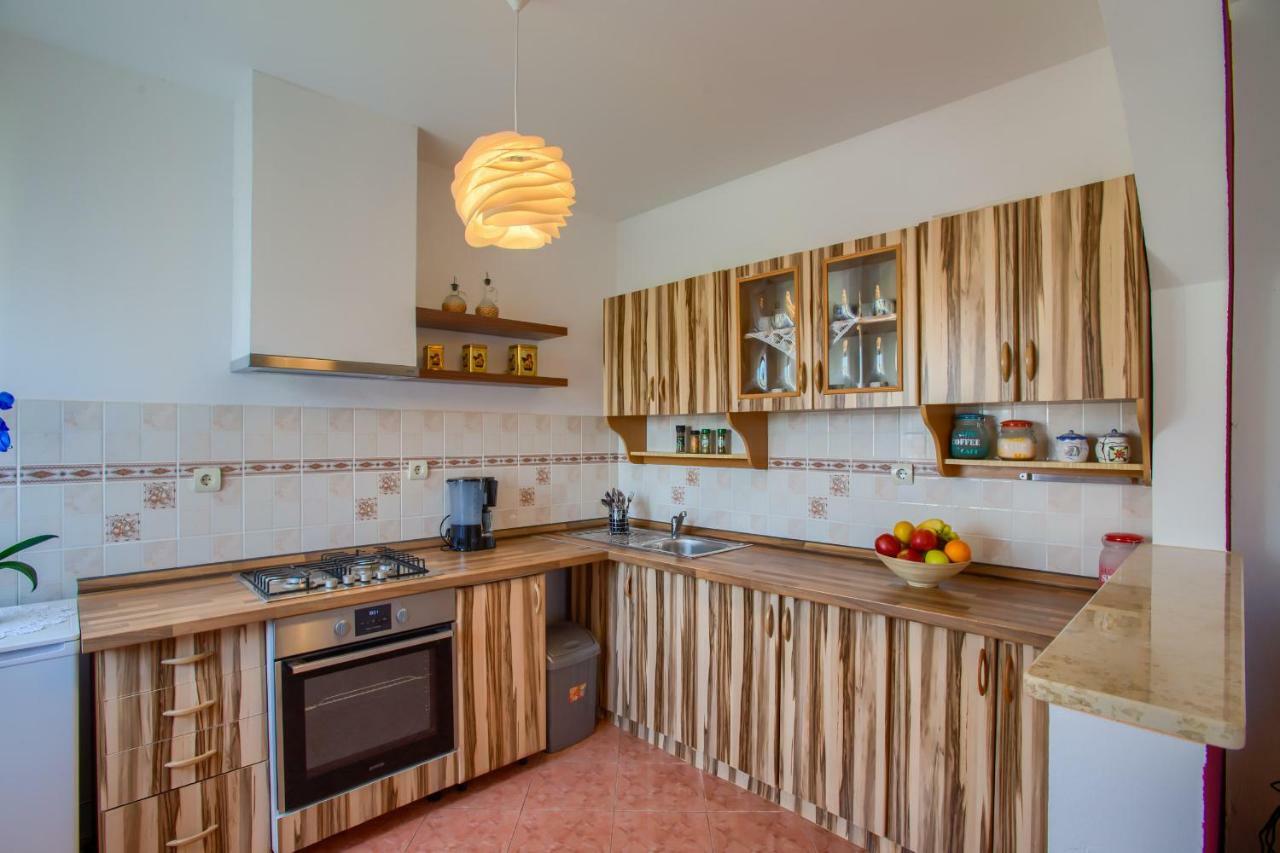 House Silvija Pula Apartment ภายนอก รูปภาพ