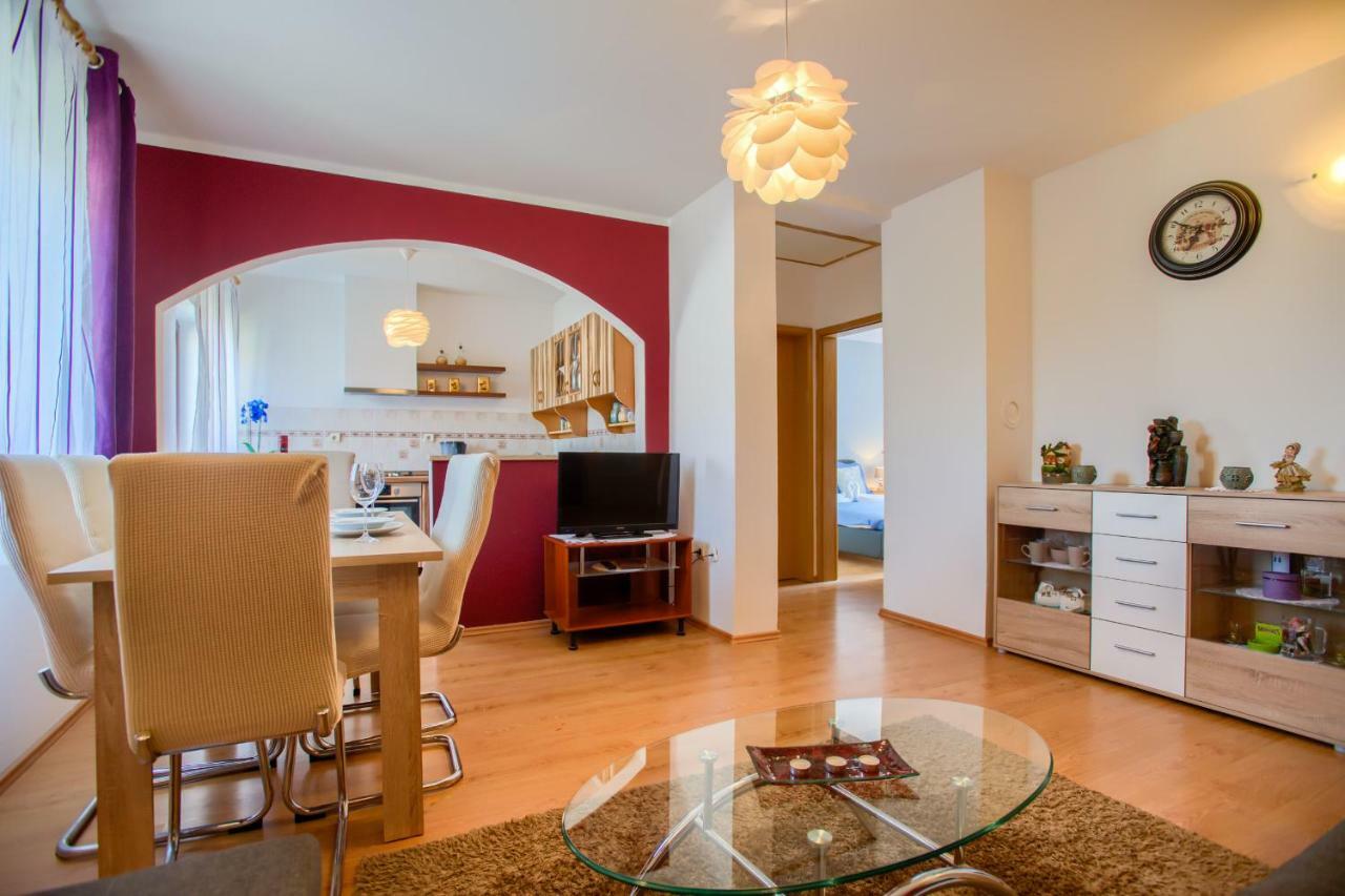 House Silvija Pula Apartment ภายนอก รูปภาพ